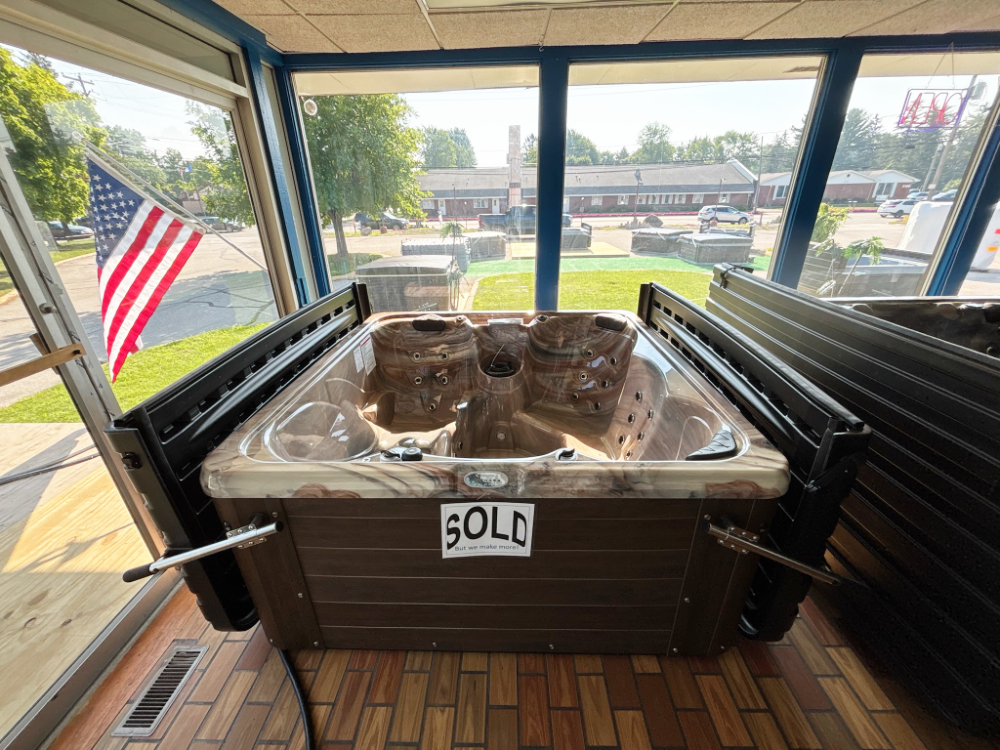 Strong Spas Of Michigan Showroom